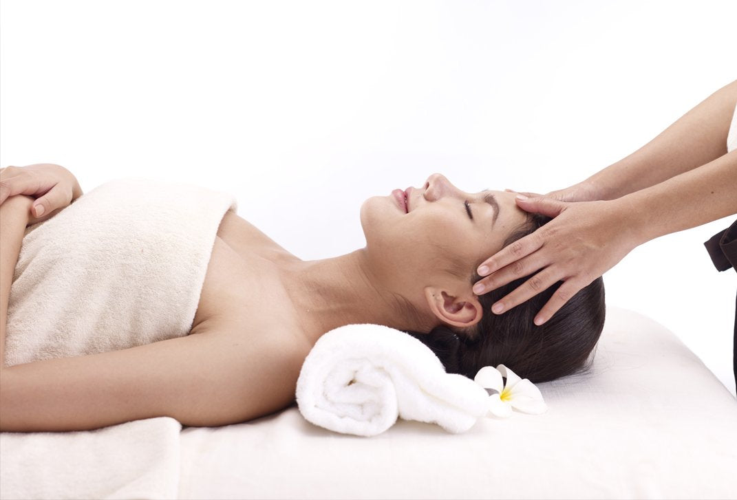 A Beginner’s Guide to Aromatherapy Massage